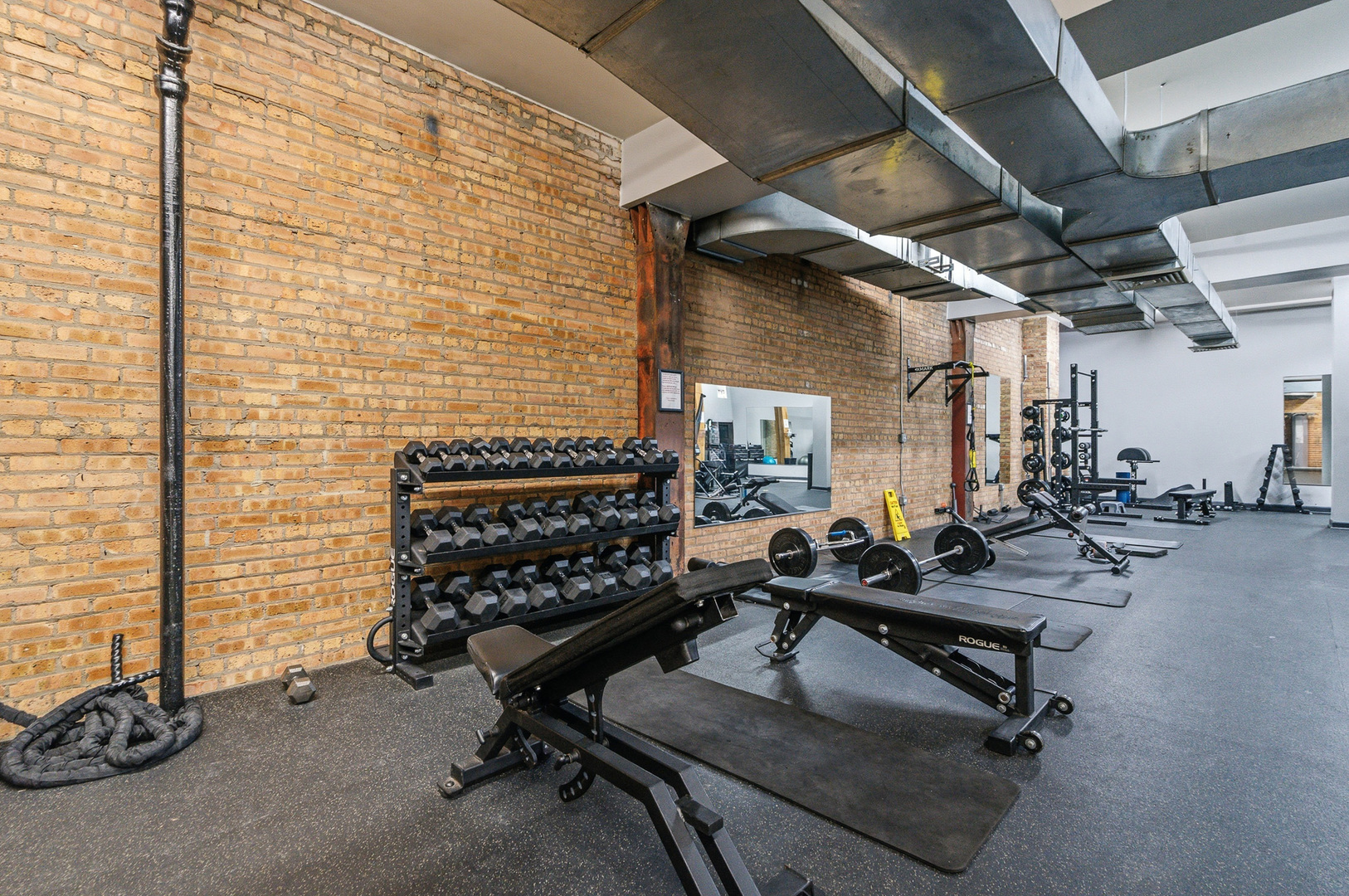 520 W Huron Street #211, Chicago, IL 60654