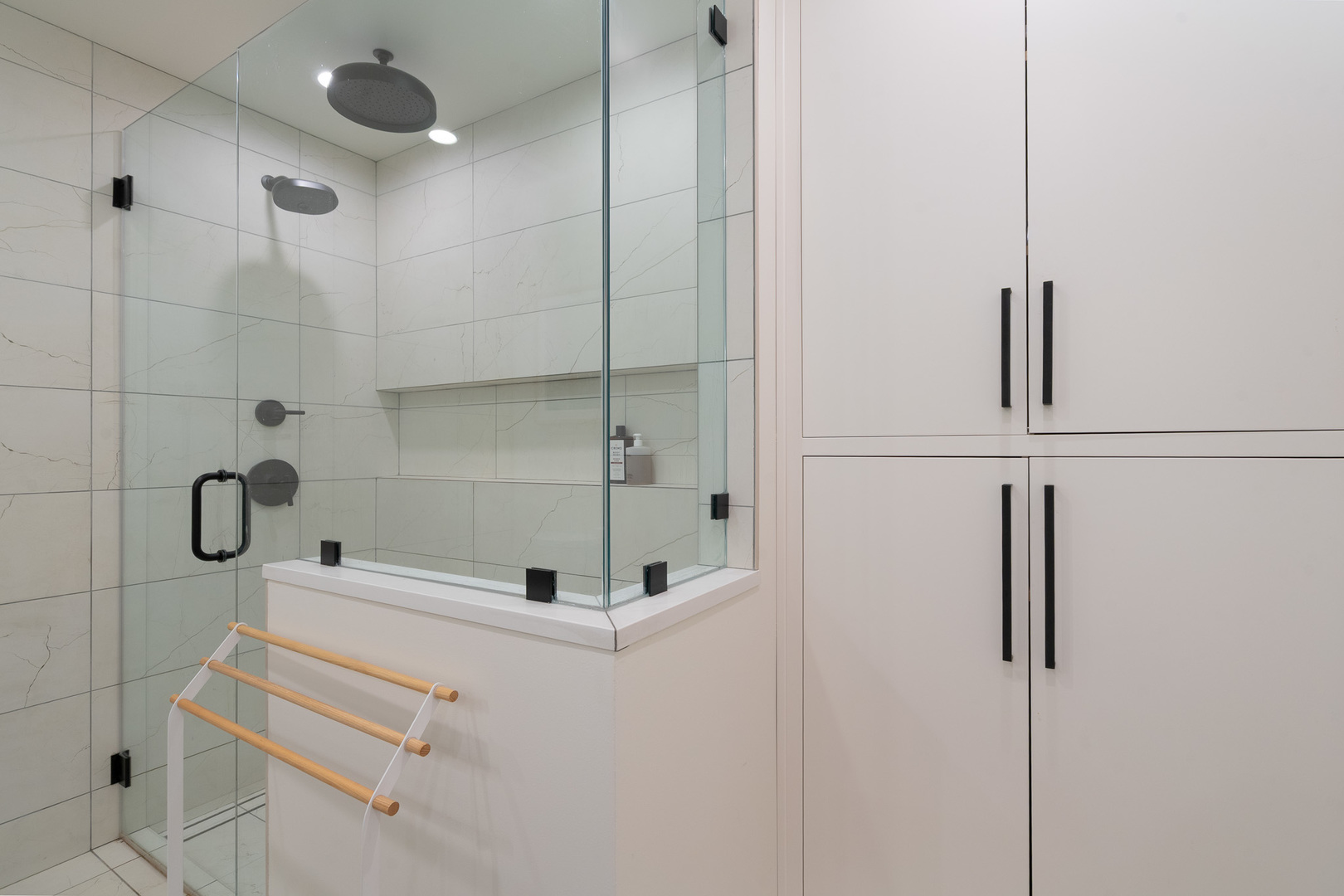 520 W Huron Street #211, Chicago, IL 60654