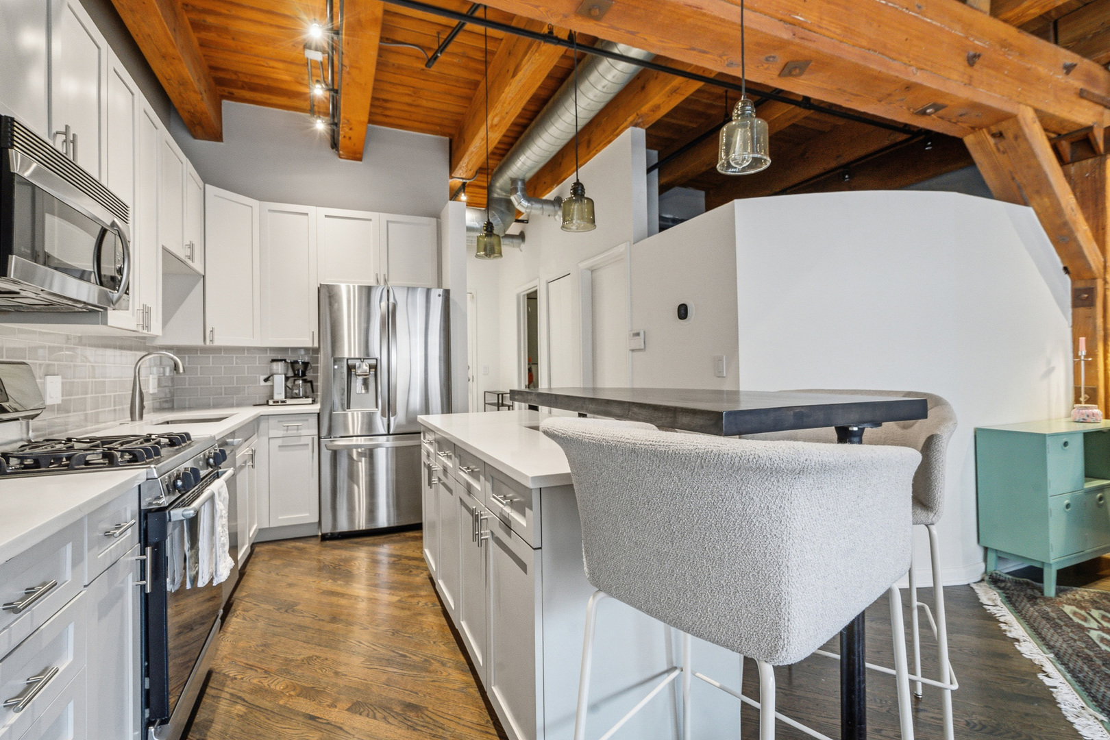 520 W Huron Street #211, Chicago, IL 60654