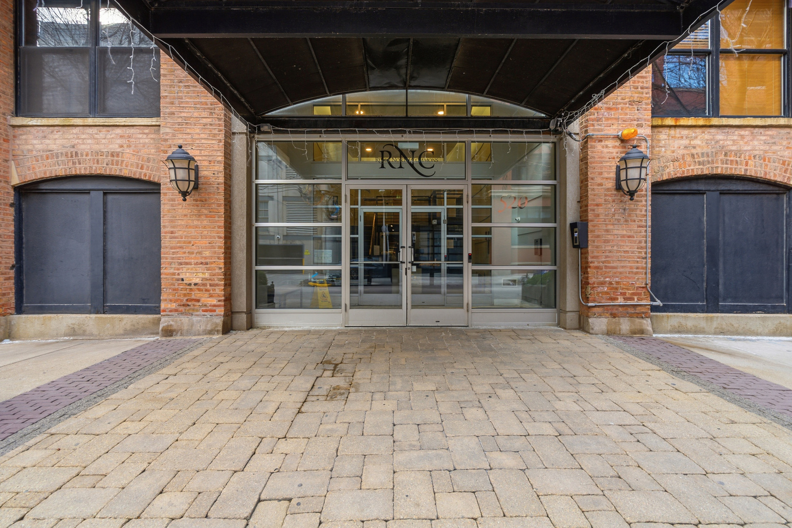 520 W Huron Street #211, Chicago, IL 60654