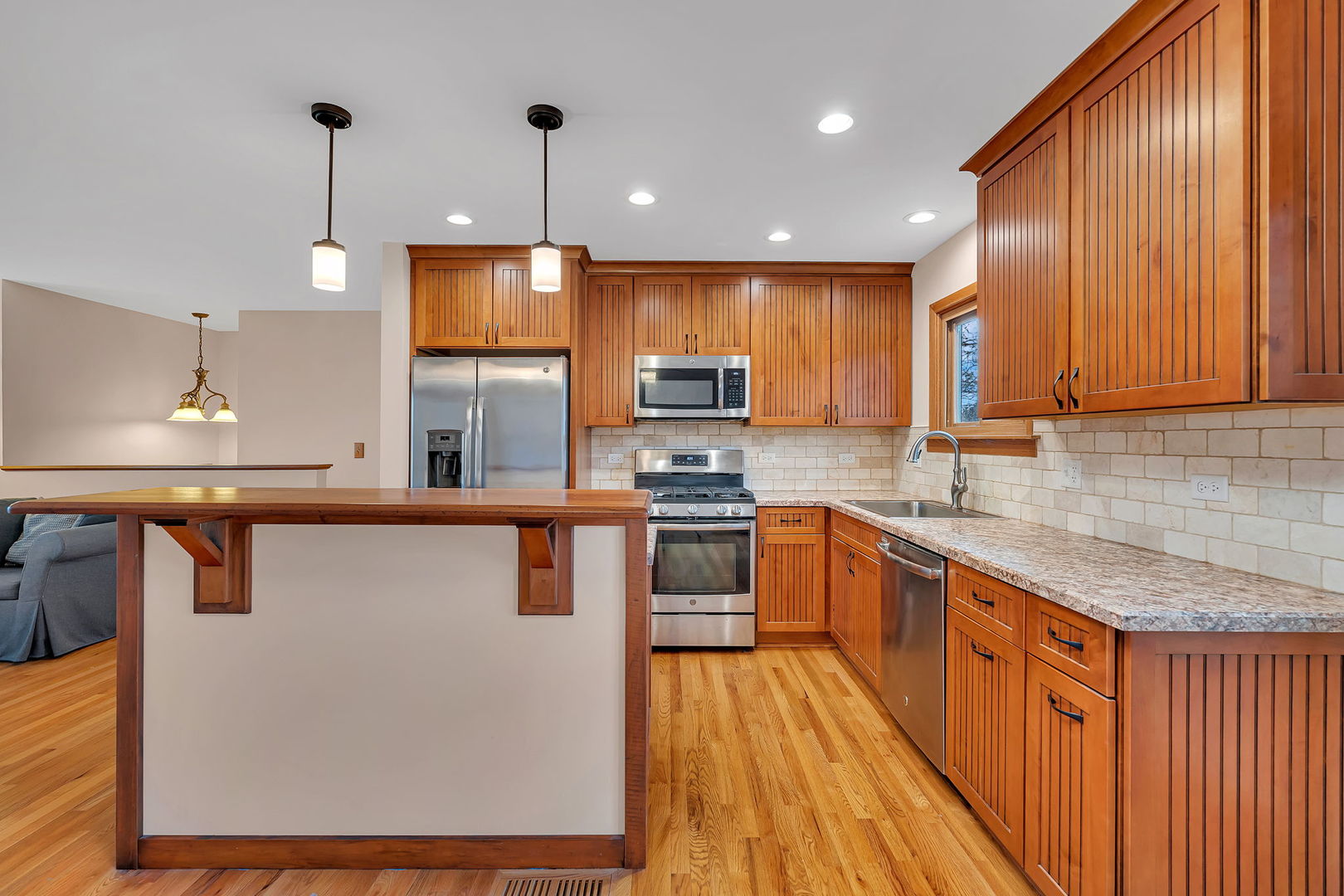 533 Hitchcock Avenue, Lisle, IL 60532