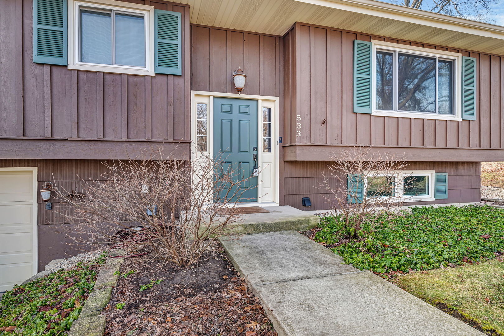 533 Hitchcock Avenue, Lisle, IL 60532