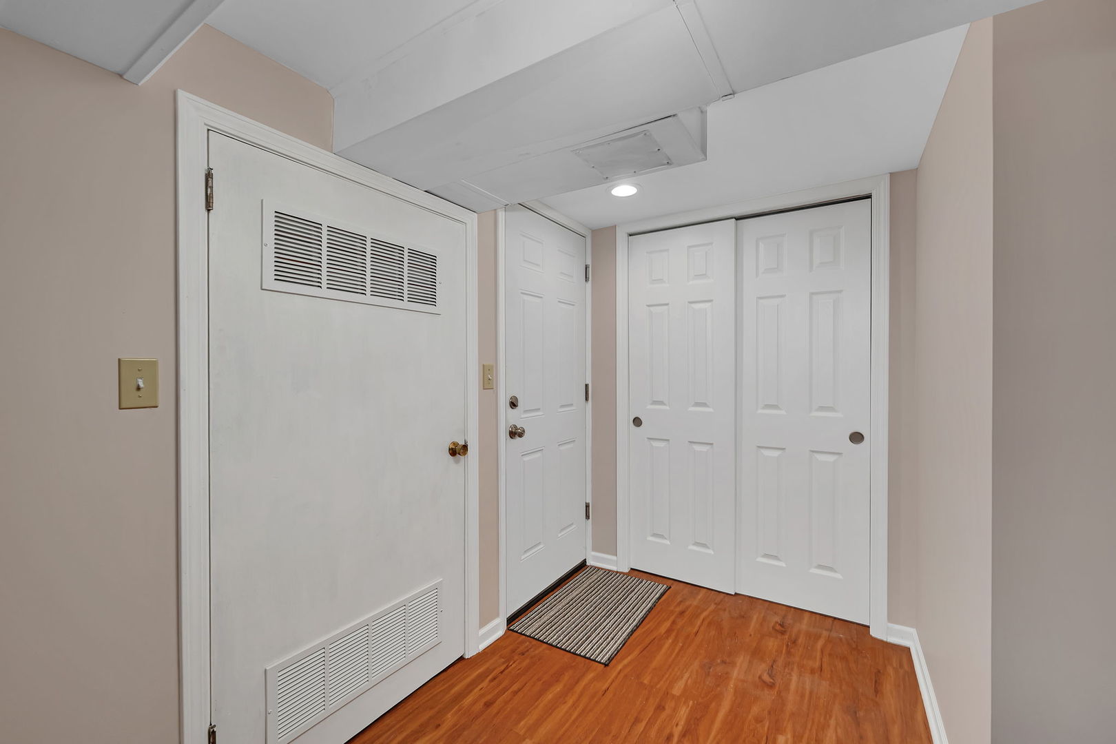 533 Hitchcock Avenue, Lisle, IL 60532