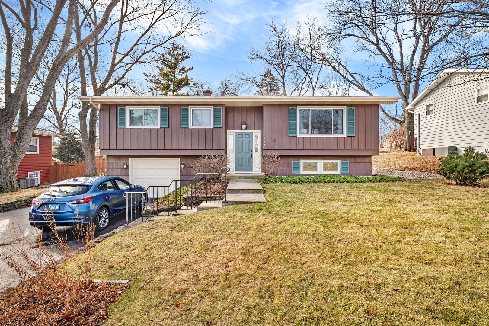 533 Hitchcock Avenue, Lisle, IL 60532