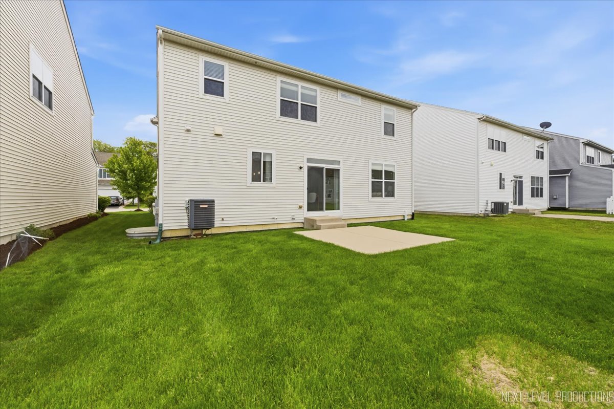 5734 OAK RIDGE Way, Lisle, IL 60532