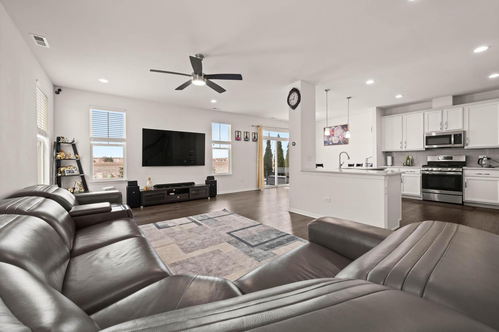 4172 Calder Lane, Aurora, IL 60504