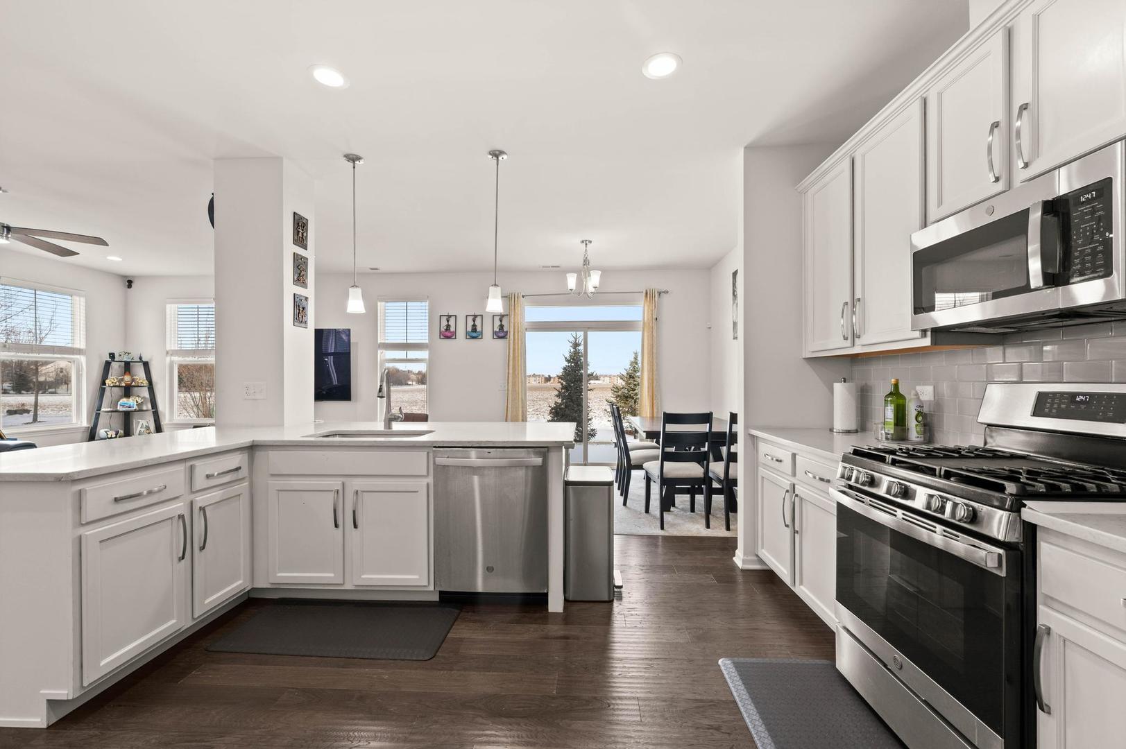 4172 Calder Lane, Aurora, IL 60504