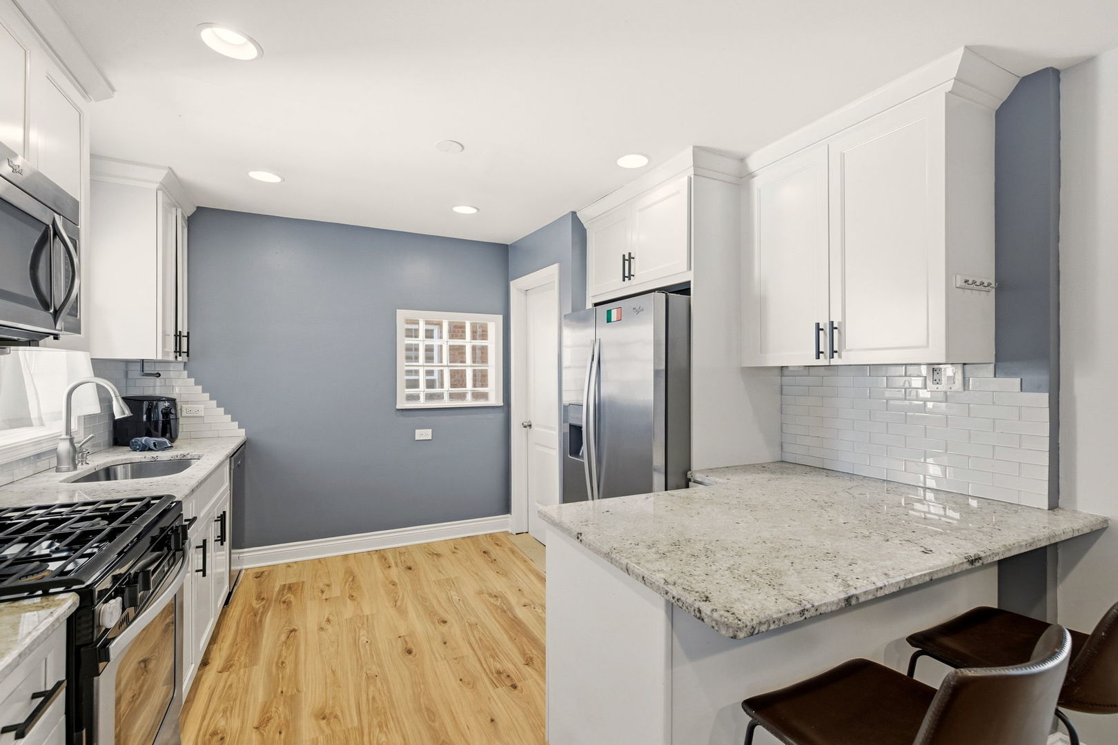 10430 S Whipple Street, Chicago, IL 60655