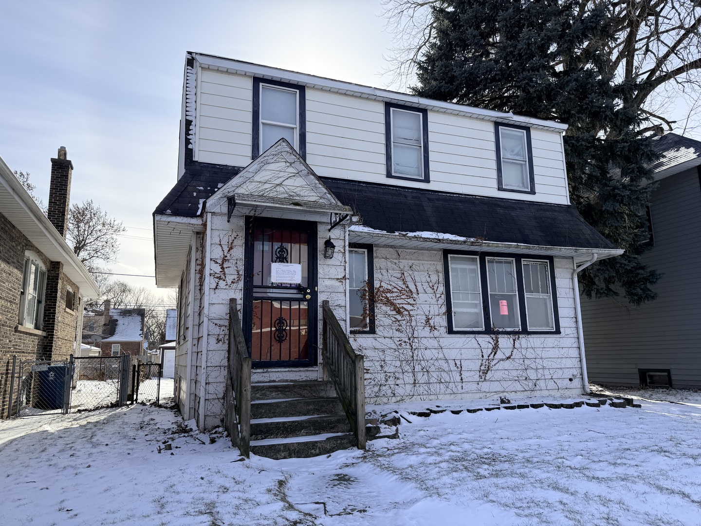 423 157th Street, Calumet City, IL 60409