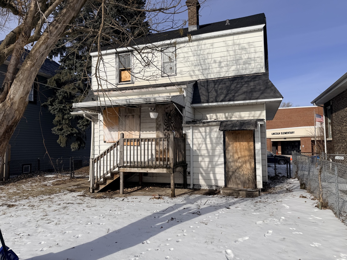 423 157th Street, Calumet City, IL 60409