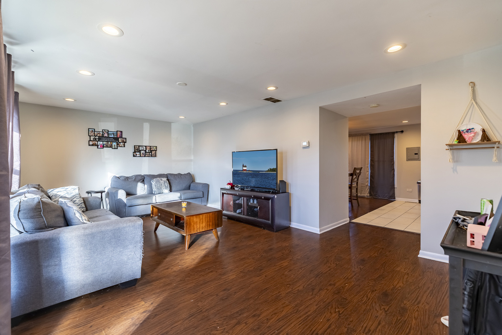 13415 S Mackinaw Avenue, Chicago, IL 60633