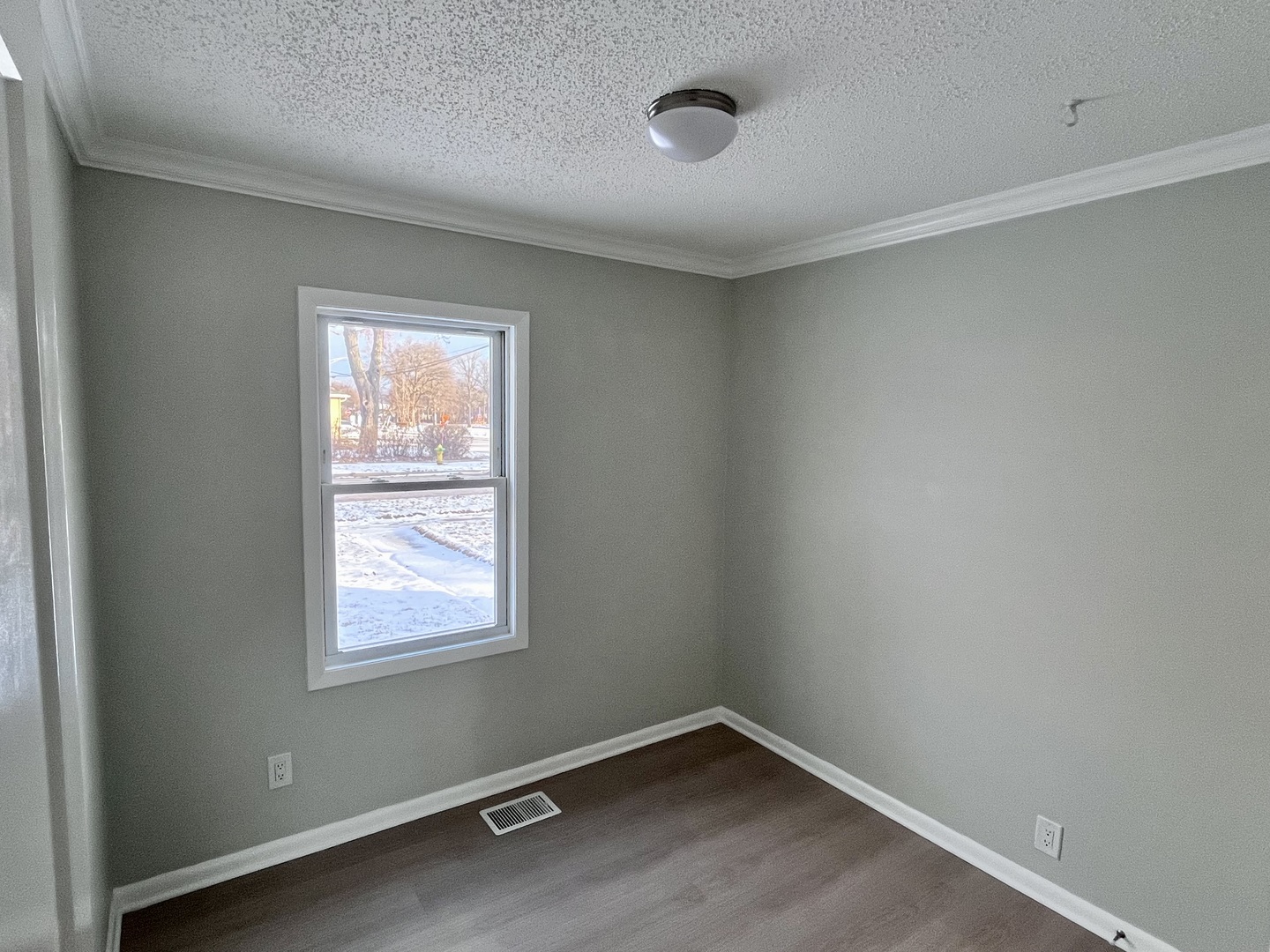 1517 Lyons Court, Waukegan, IL 60085