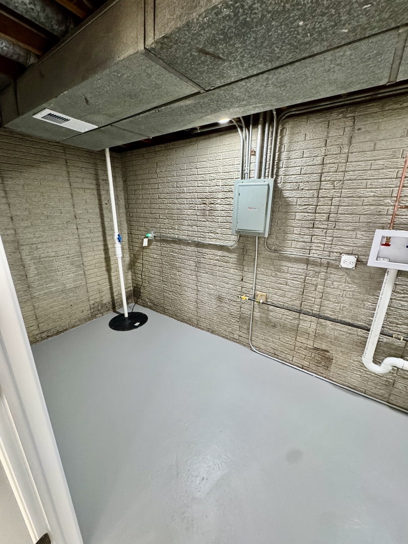 763 Cambridge Avenue, Matteson, IL 60443