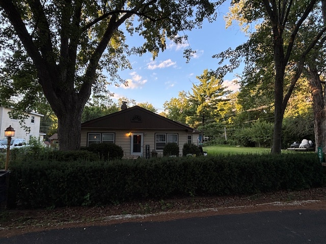 25022 W Catherine Avenue, Antioch, IL 60002