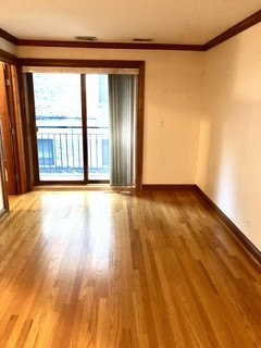 512 W Barry Avenue #206, Chicago, IL 60657