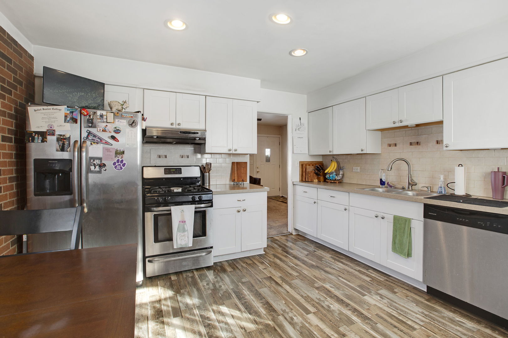 2705 Park Street, Rolling Meadows, IL 60008