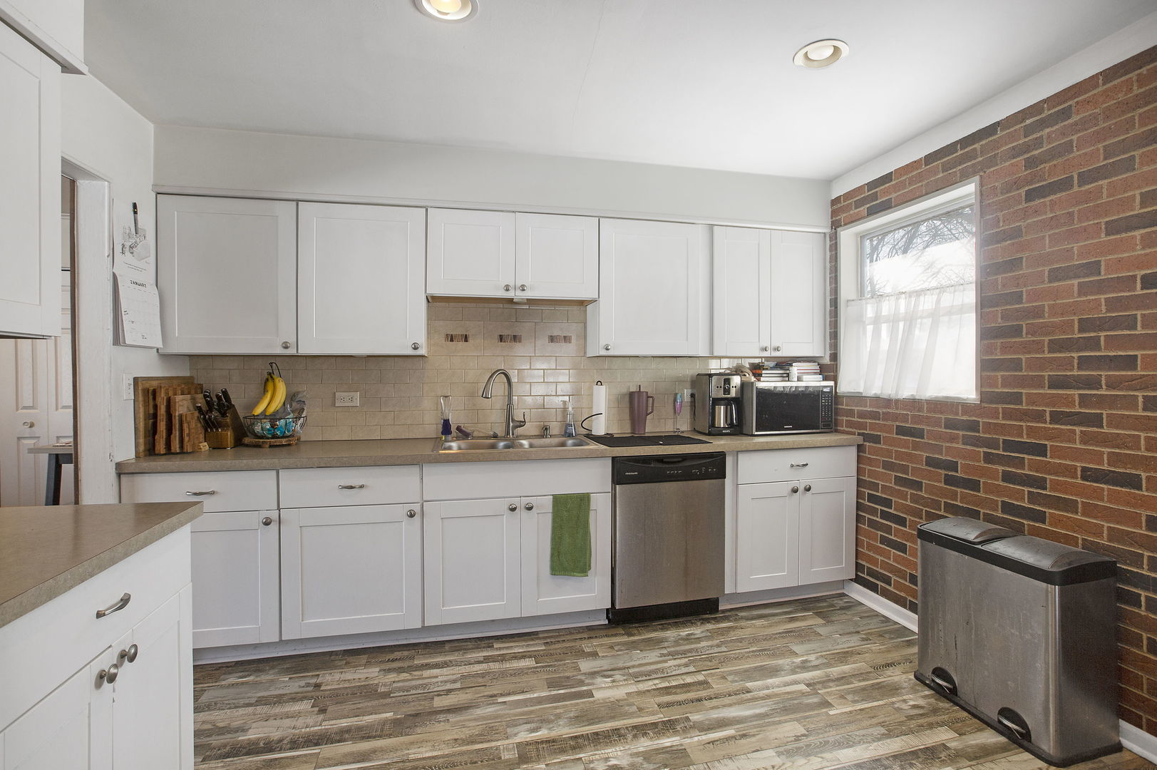 2705 Park Street, Rolling Meadows, IL 60008