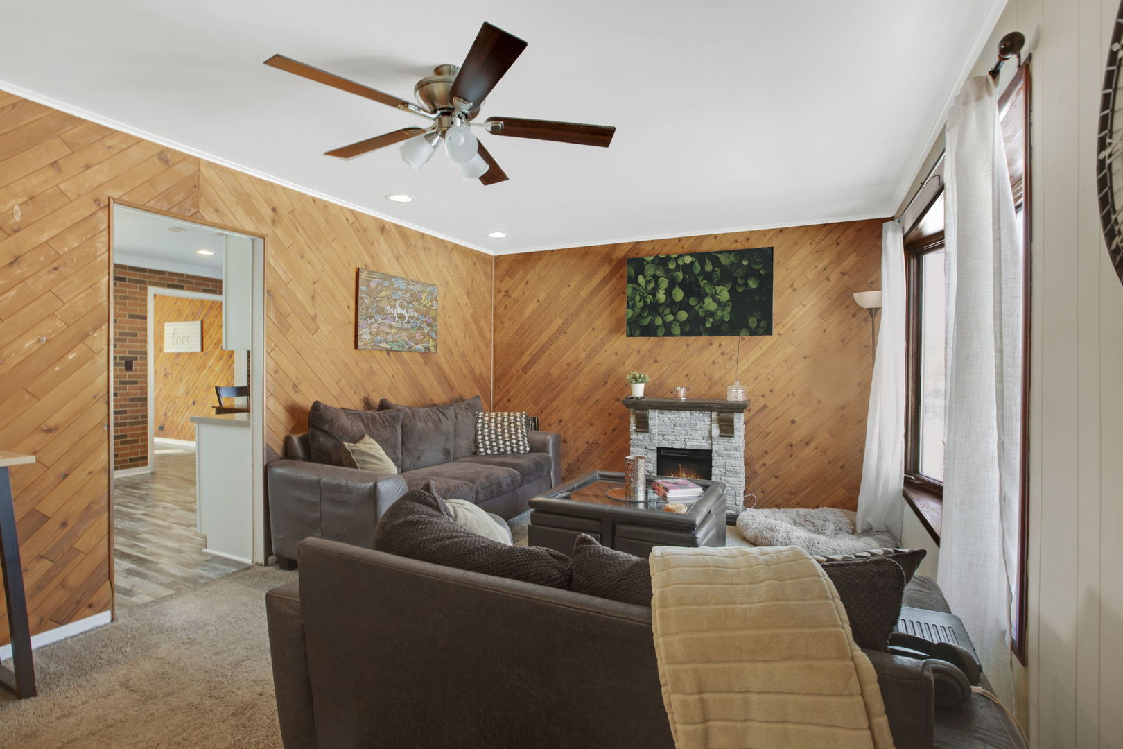 2705 Park Street, Rolling Meadows, IL 60008