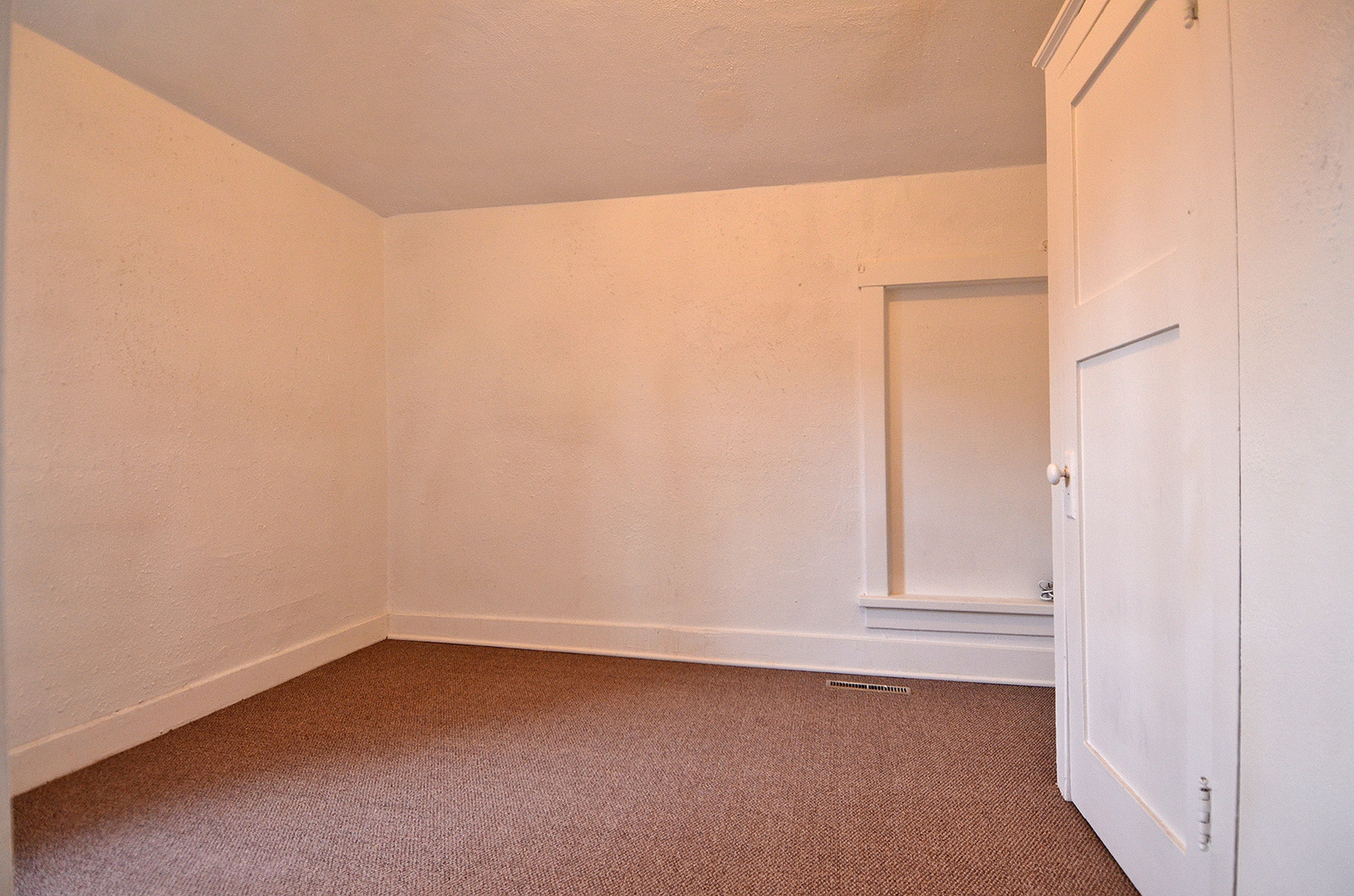 621 Chapel Street, Ottawa, IL 61350