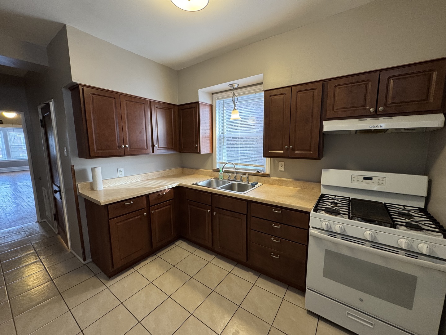 6840 S Champlain Avenue #2, Chicago, IL 60637