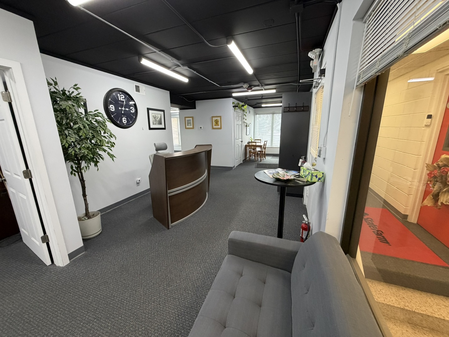 253 N York Street, Elmhurst, IL 60126