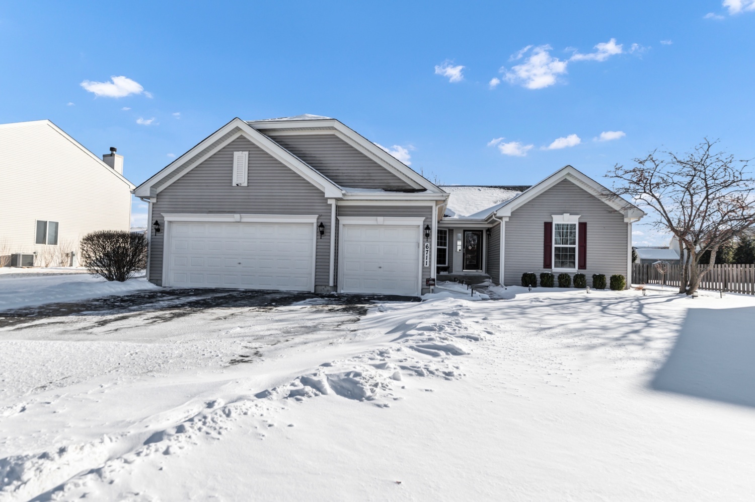 6711 Glenmoor Court, McHenry, IL 60050