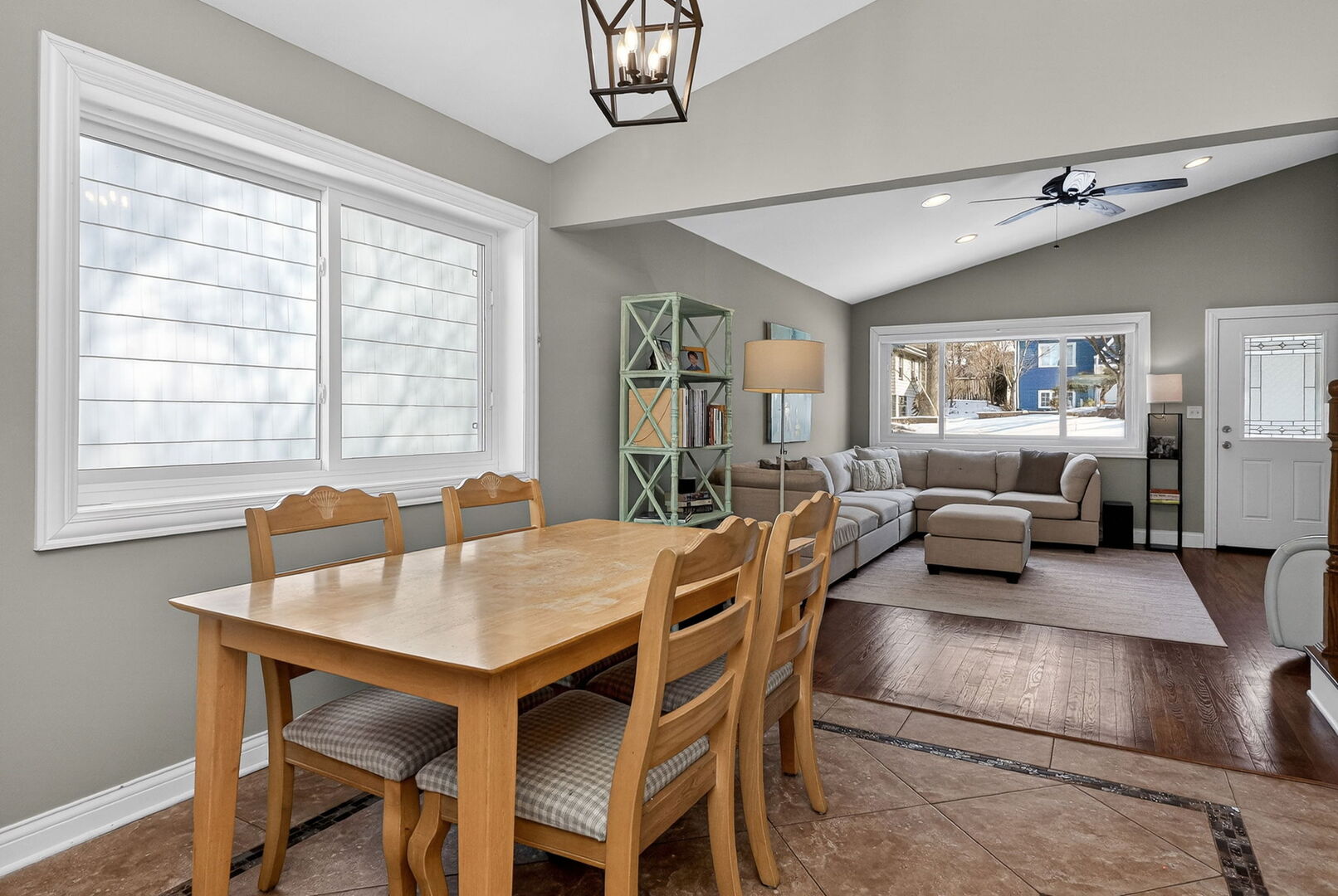 404 Lawrence Avenue, Glen Ellyn, IL 60137