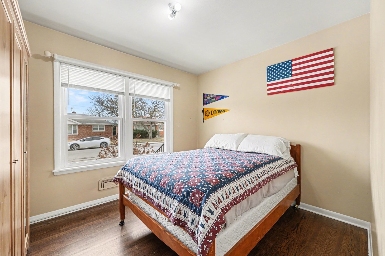 735 E 163rd Street, South Holland, IL 60473