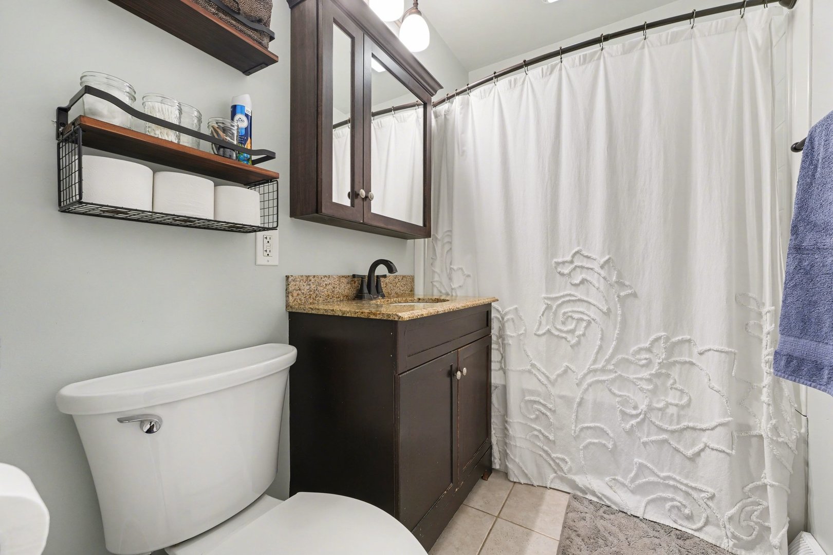 735 E 163rd Street, South Holland, IL 60473