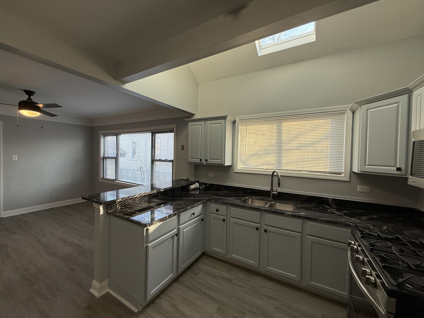 11248 S PARNELL Avenue, Chicago, IL 60628