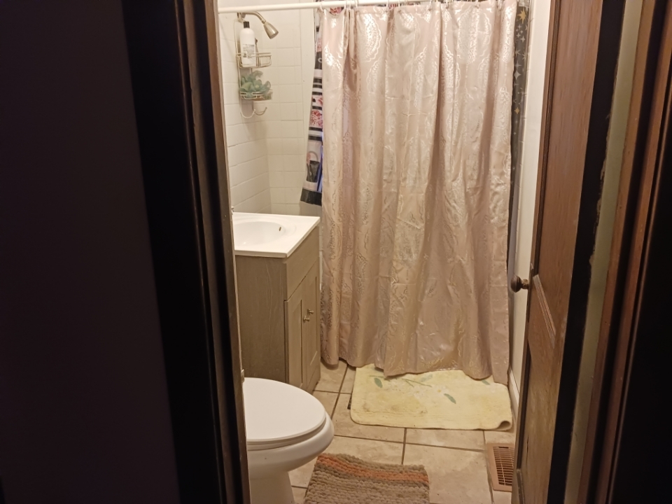 3424 W 64th Place, Chicago, IL 60629