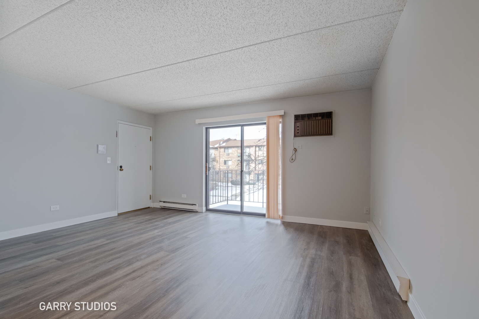 340 Klein Creek Court #C, Carol Stream, IL 60188