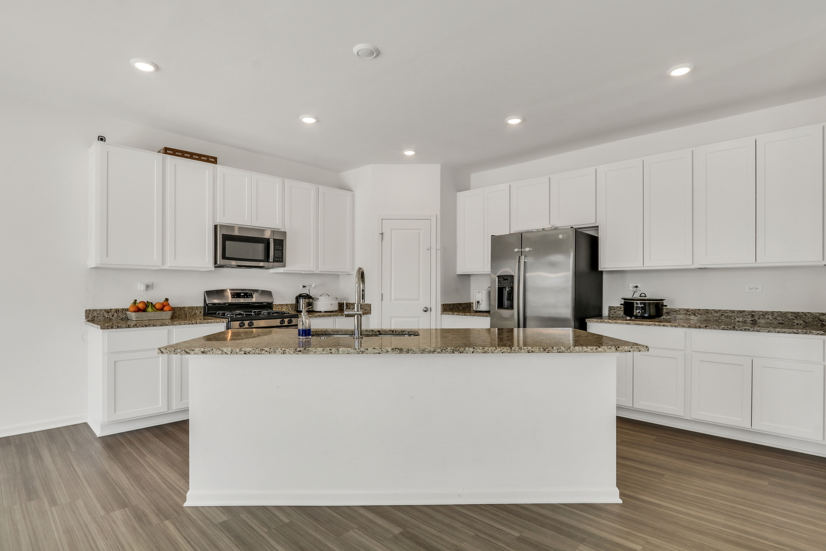 32075 Savannah Drive, Lakemoor, IL 60051