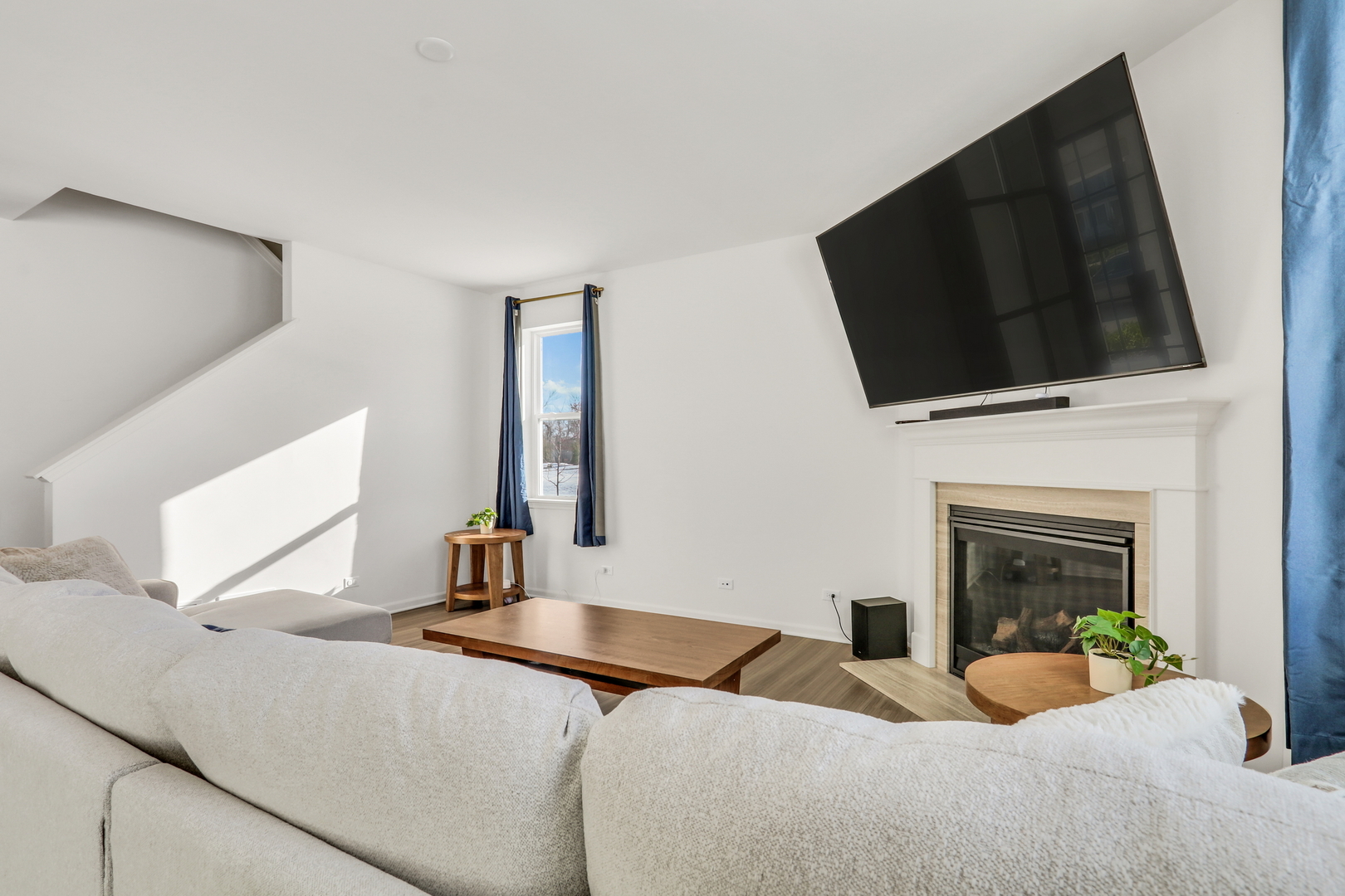 32075 Savannah Drive, Lakemoor, IL 60051