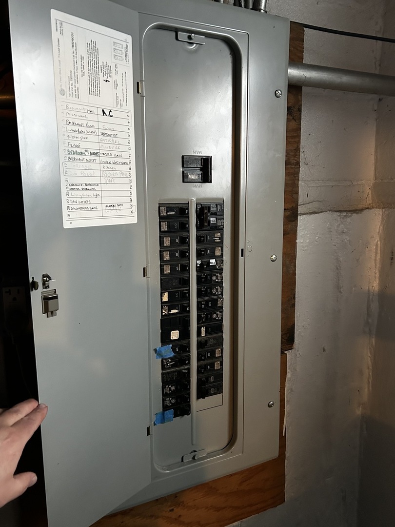 4218 Konrad Avenue, Lyons, IL 60534