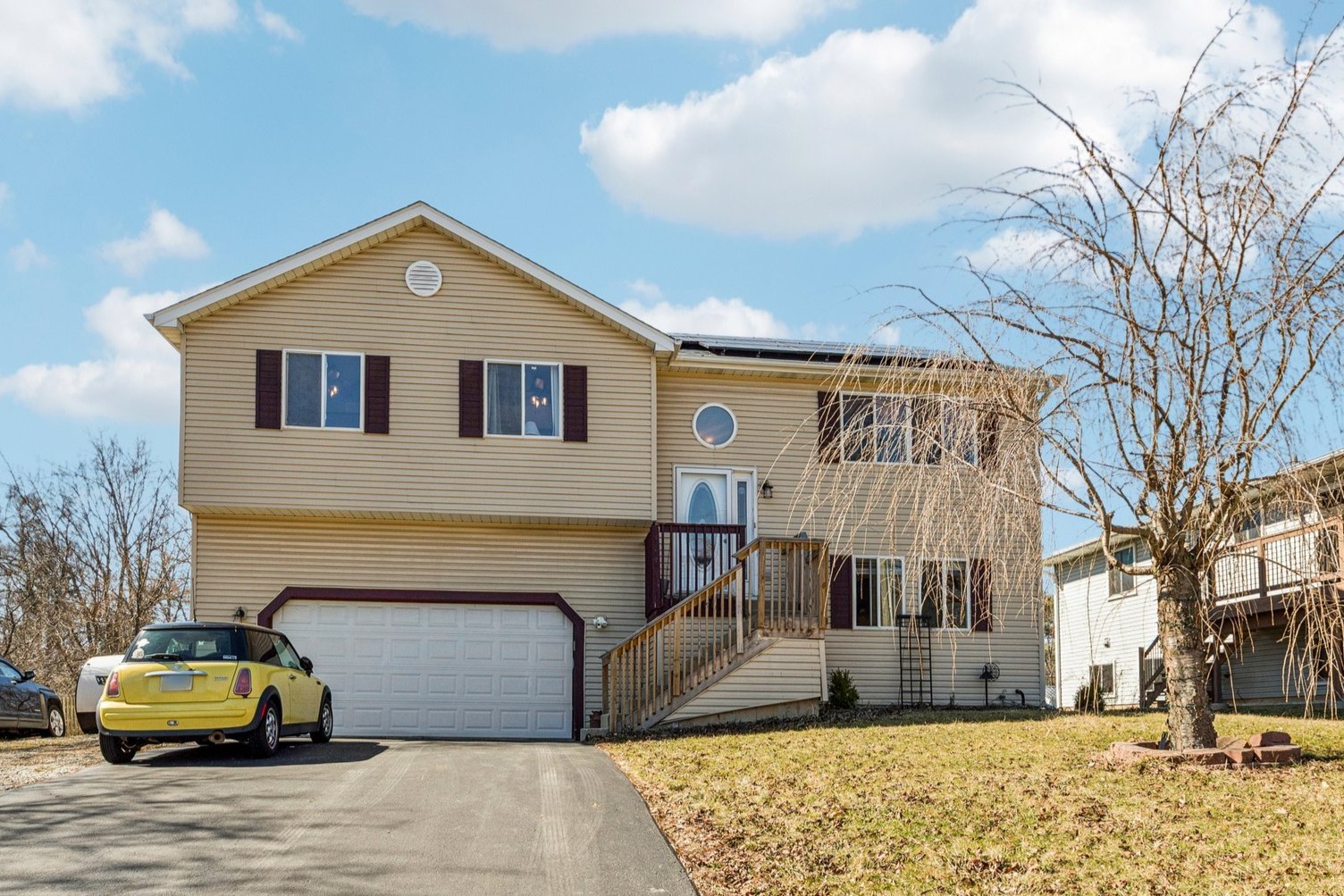 43144 N Lake Avenue, Antioch, IL 60002