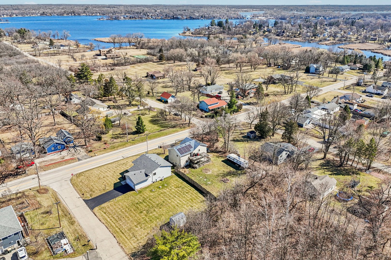 43144 N Lake Avenue, Antioch, IL 60002