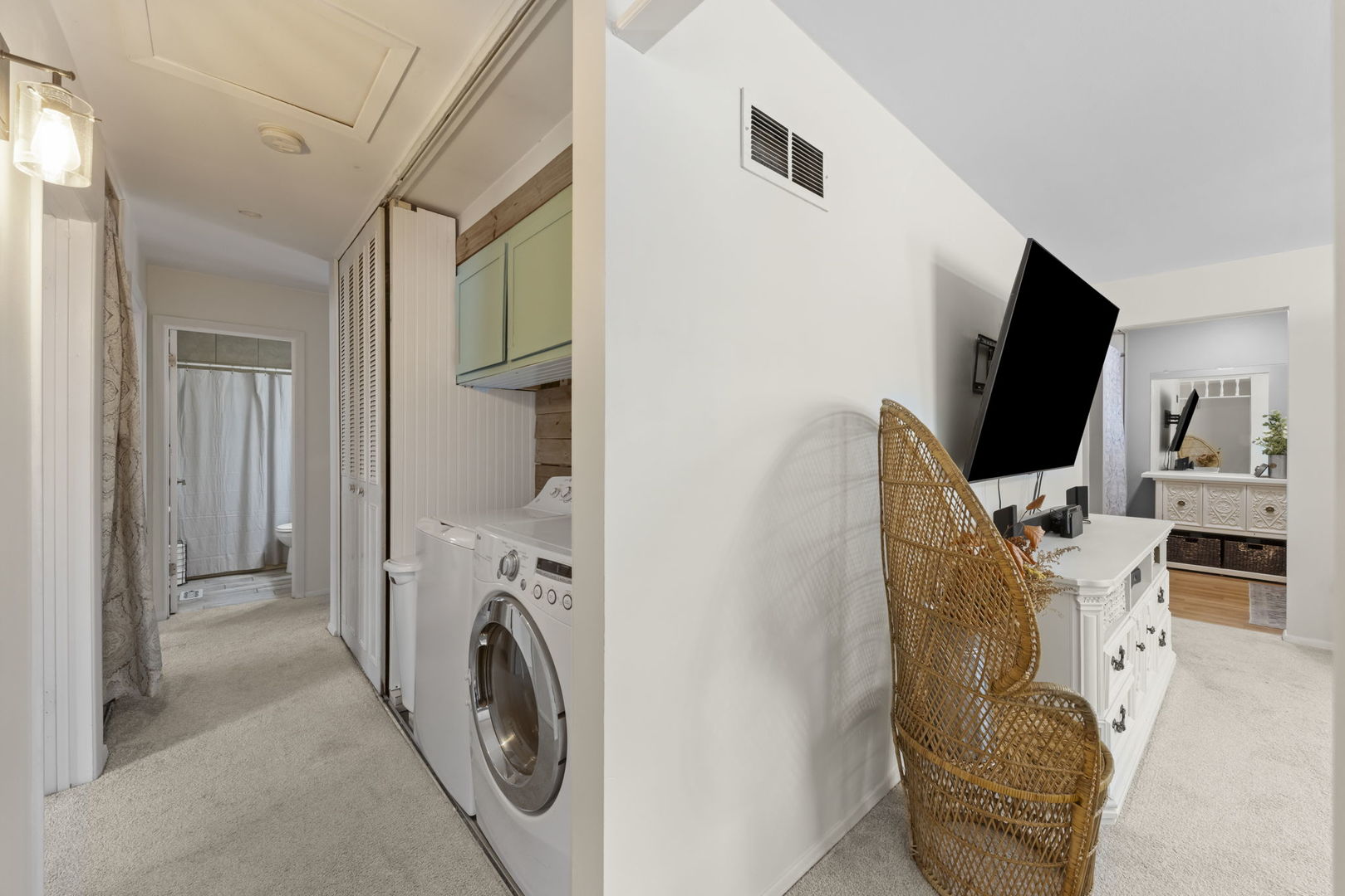 9 Fieldcrest Drive, Montgomery, IL 60538