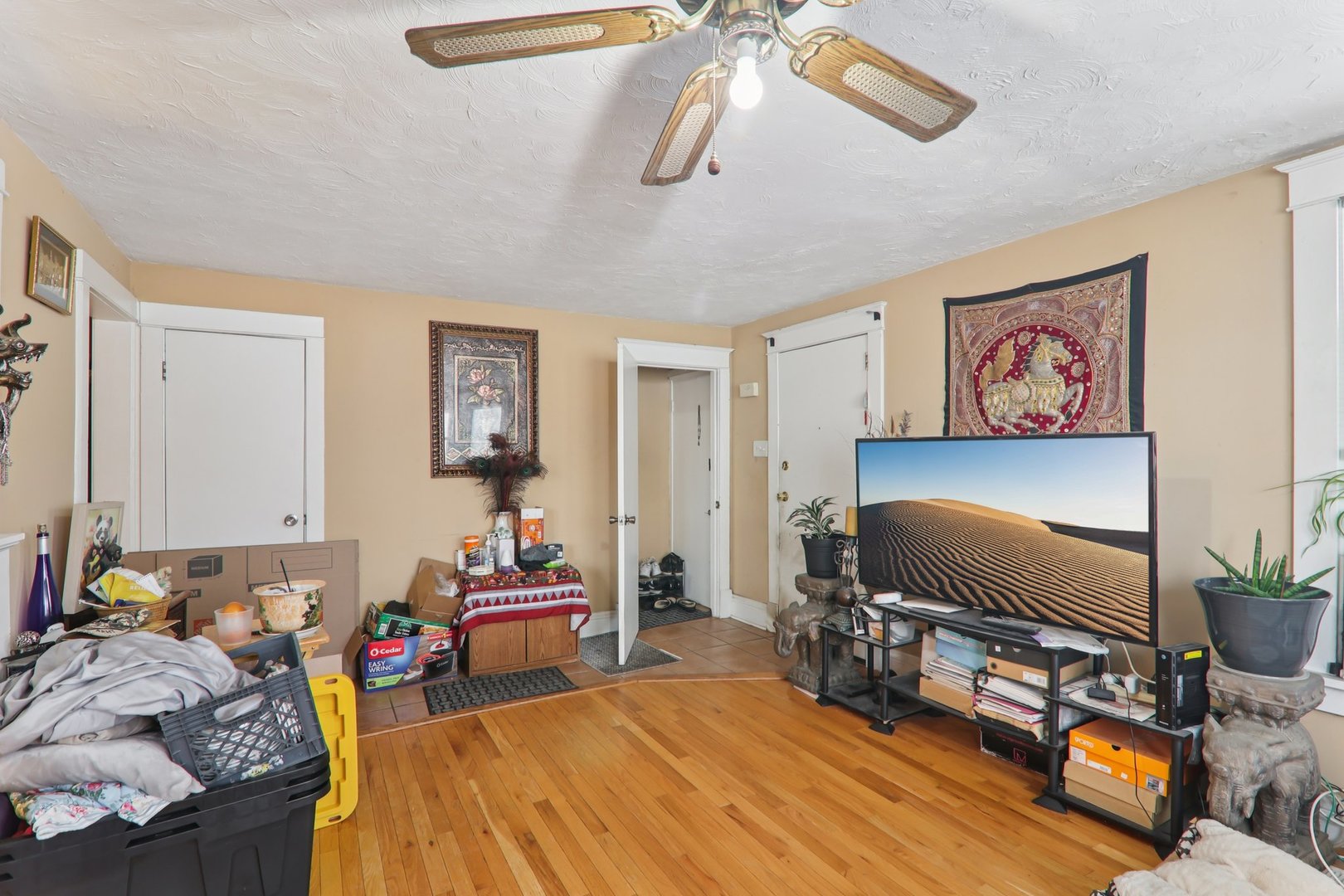 262 S WESTON Avenue, Elgin, IL 60123