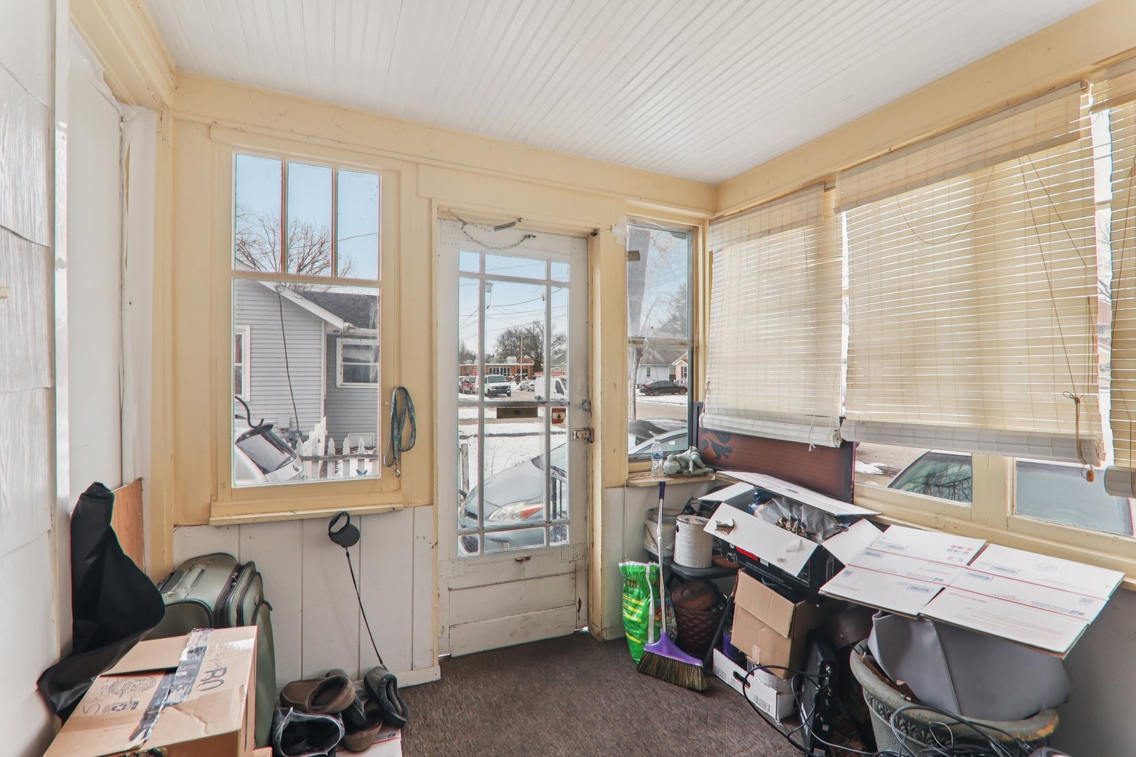 262 S WESTON Avenue, Elgin, IL 60123