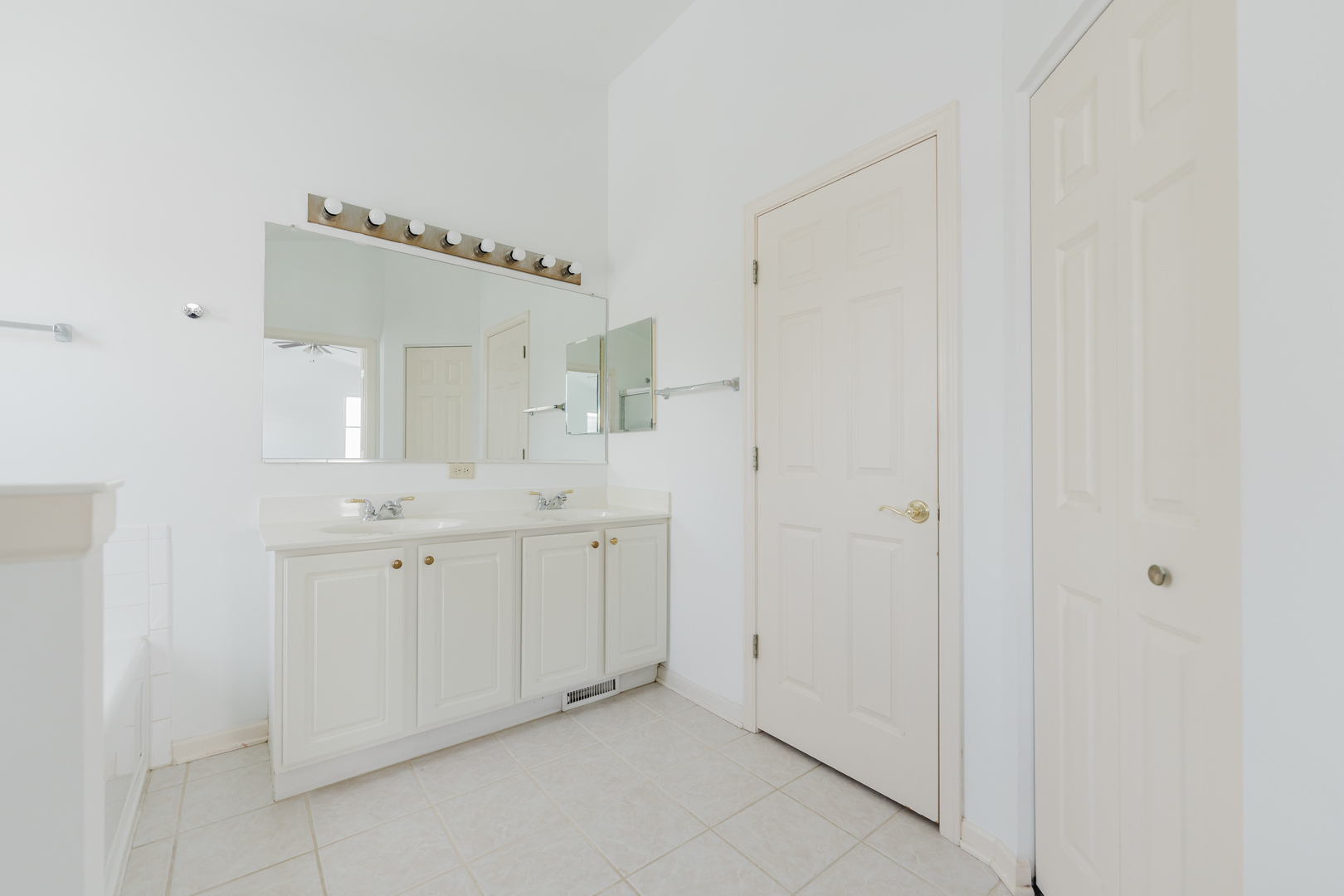 1445 SOMERFIELD Drive, Bolingbrook, IL 60490