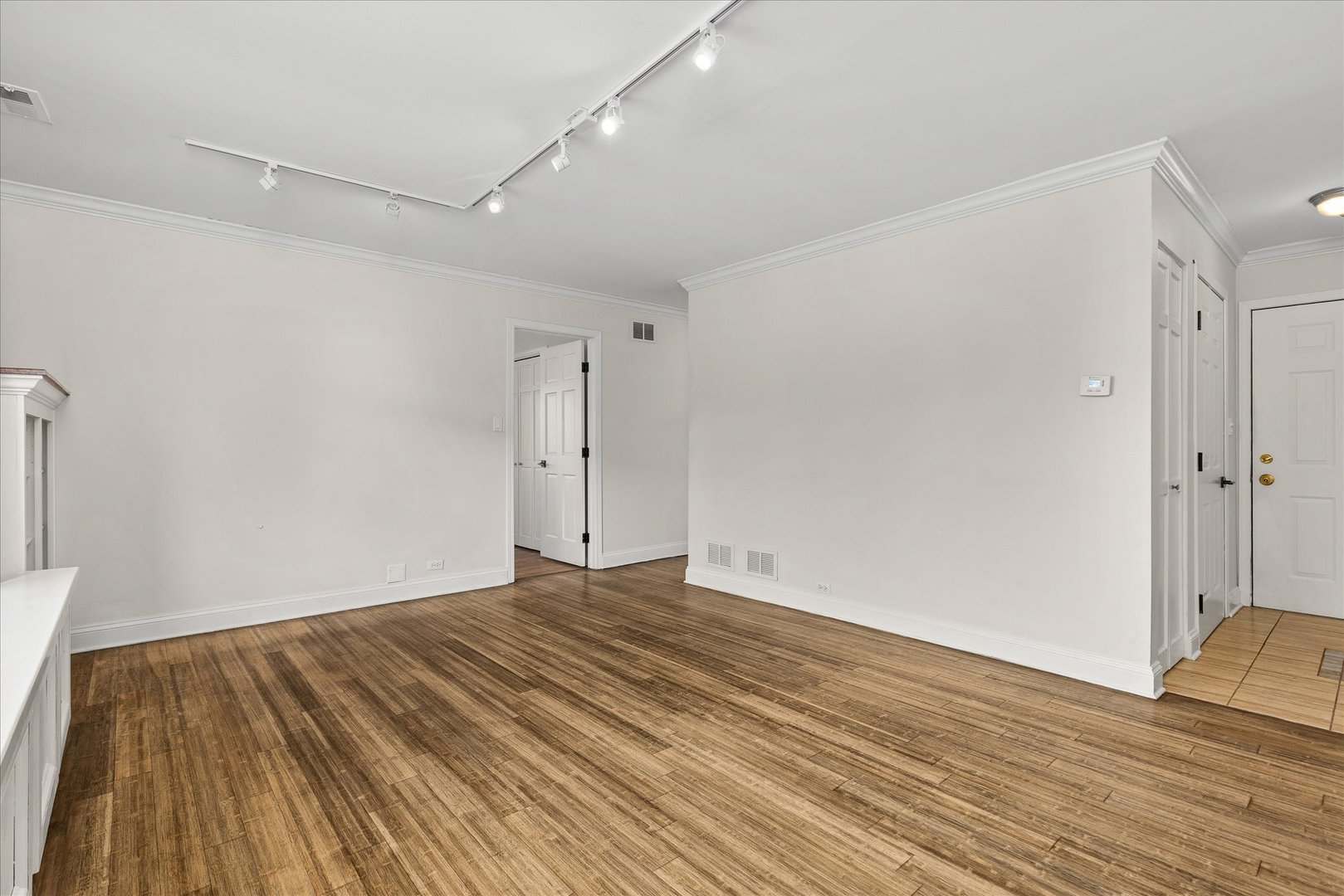 7610 W 26th Street #6, North Riverside, IL 60546