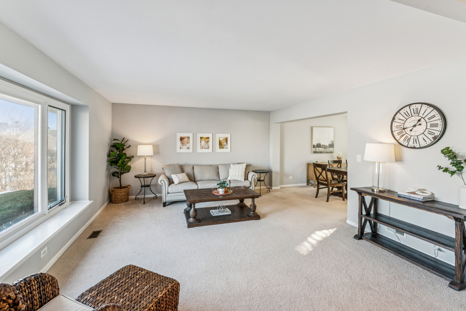 1213 Silver Pine Drive, Hoffman Estates, IL 60010