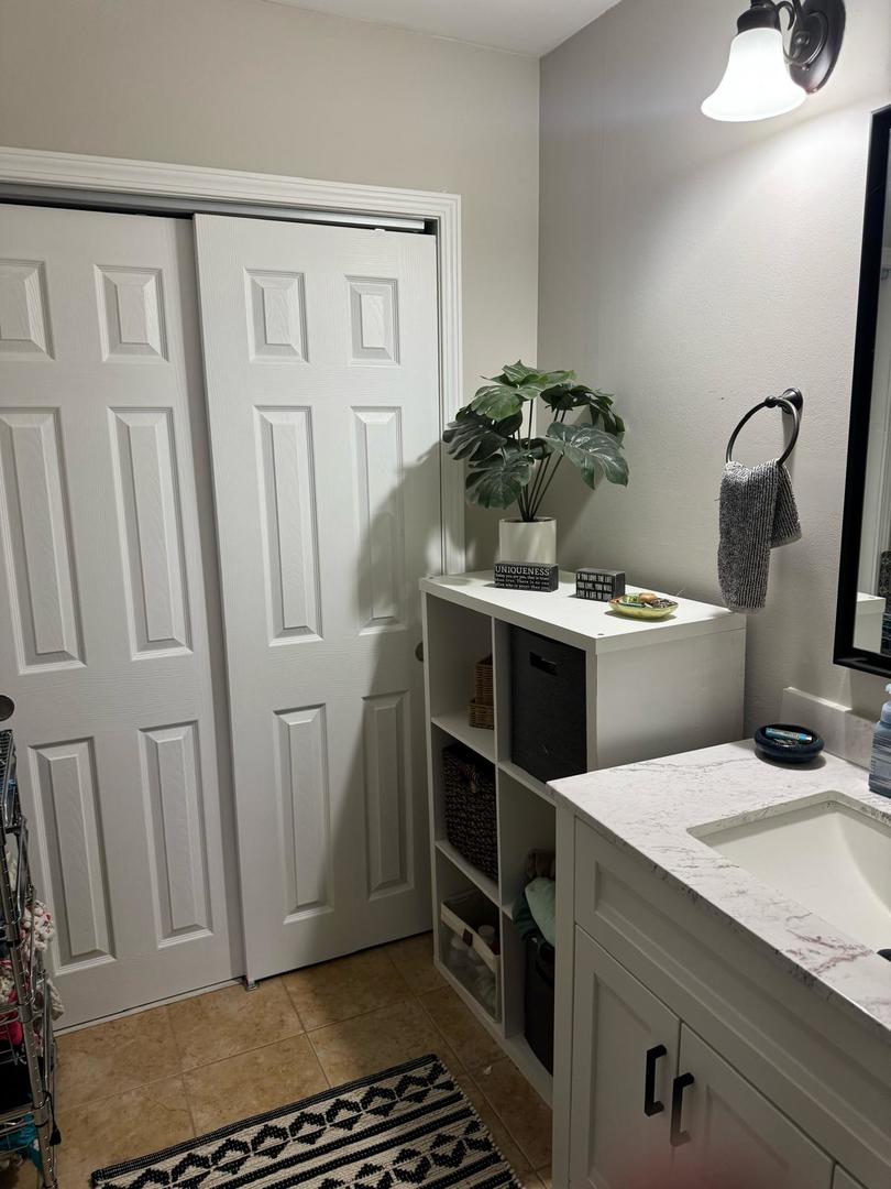 30W440 Whitney Road, West Chicago, IL 60185