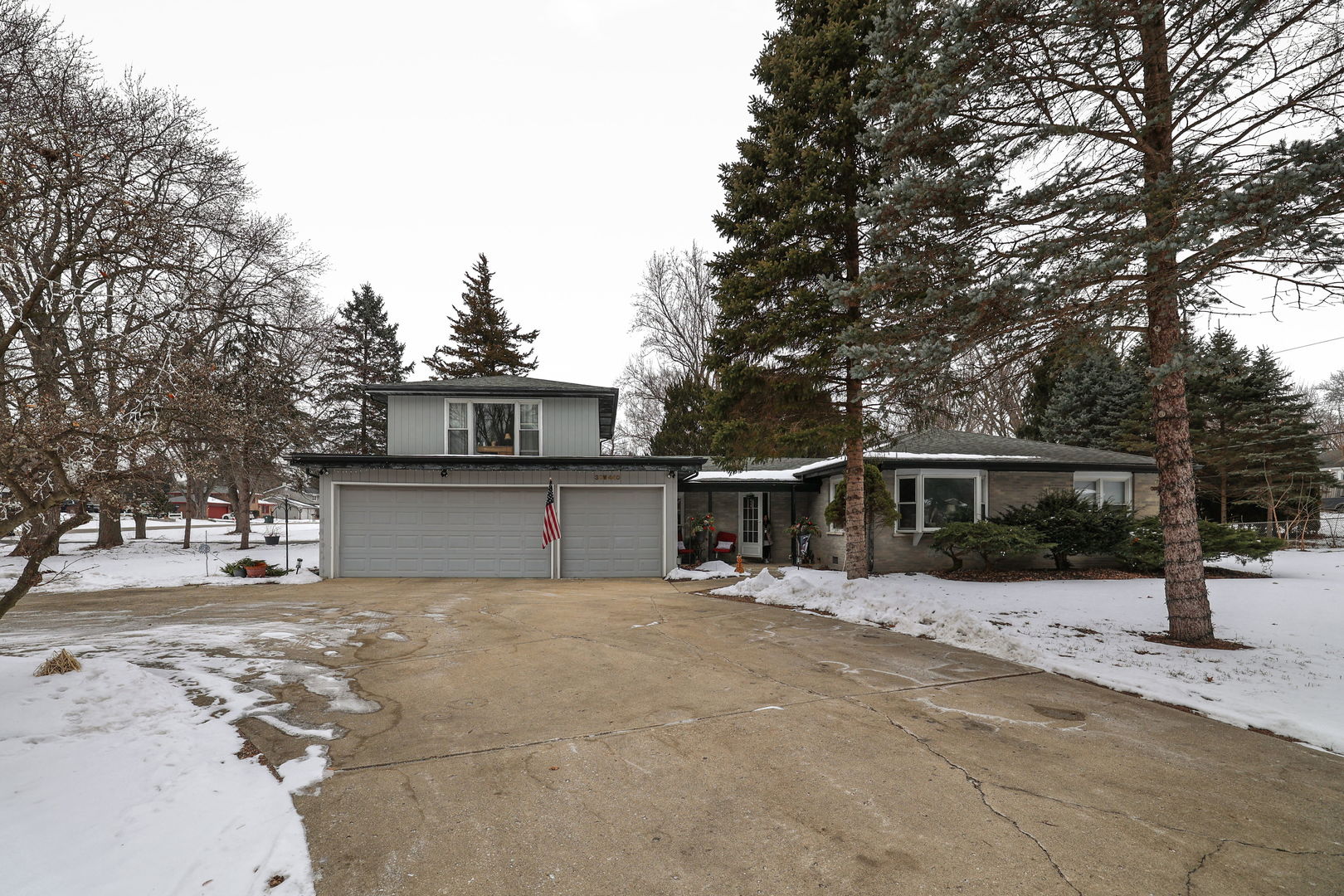 30W440 Whitney Road, West Chicago, IL 60185