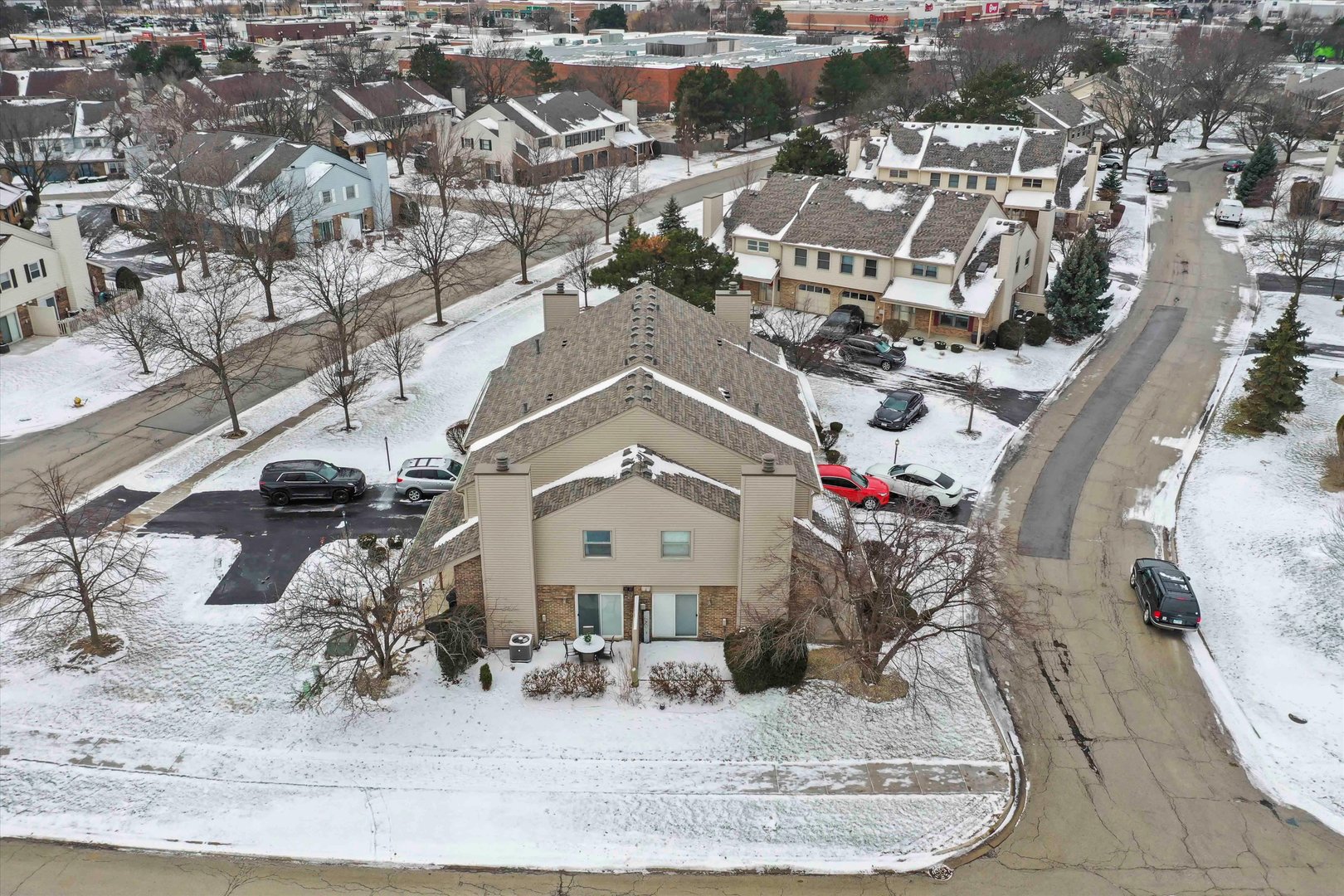 9301 WATERFORD Lane, Orland Park, IL 60462