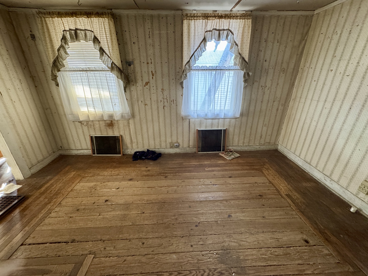 814 N 1st Street, Princeton, IL 61356