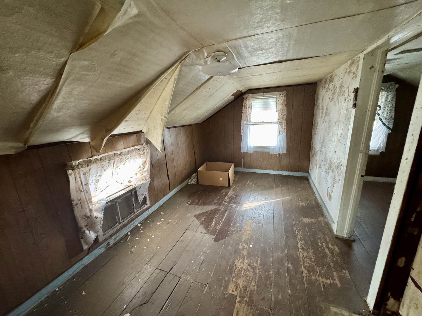 814 N 1st Street, Princeton, IL 61356