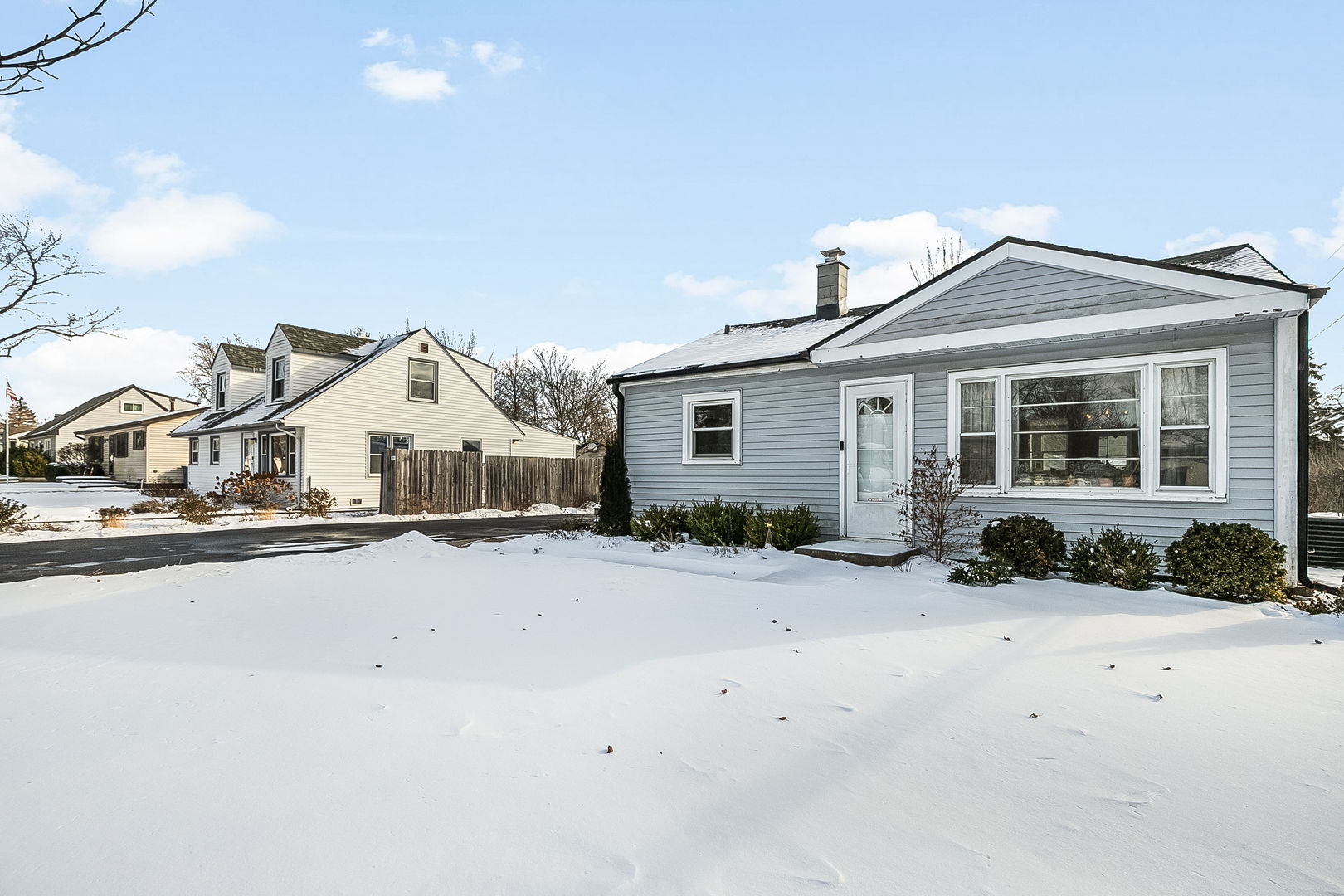 18229 W Big Oaks Road, Grayslake, IL 60030