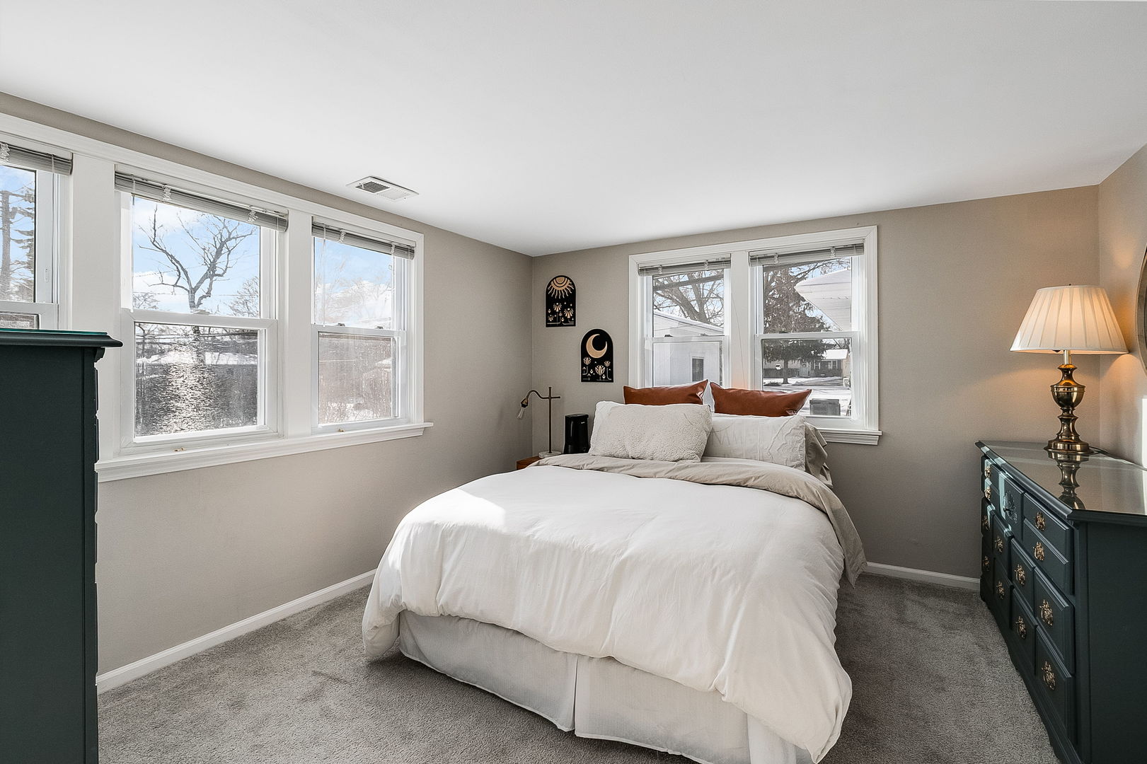 18229 W Big Oaks Road, Grayslake, IL 60030